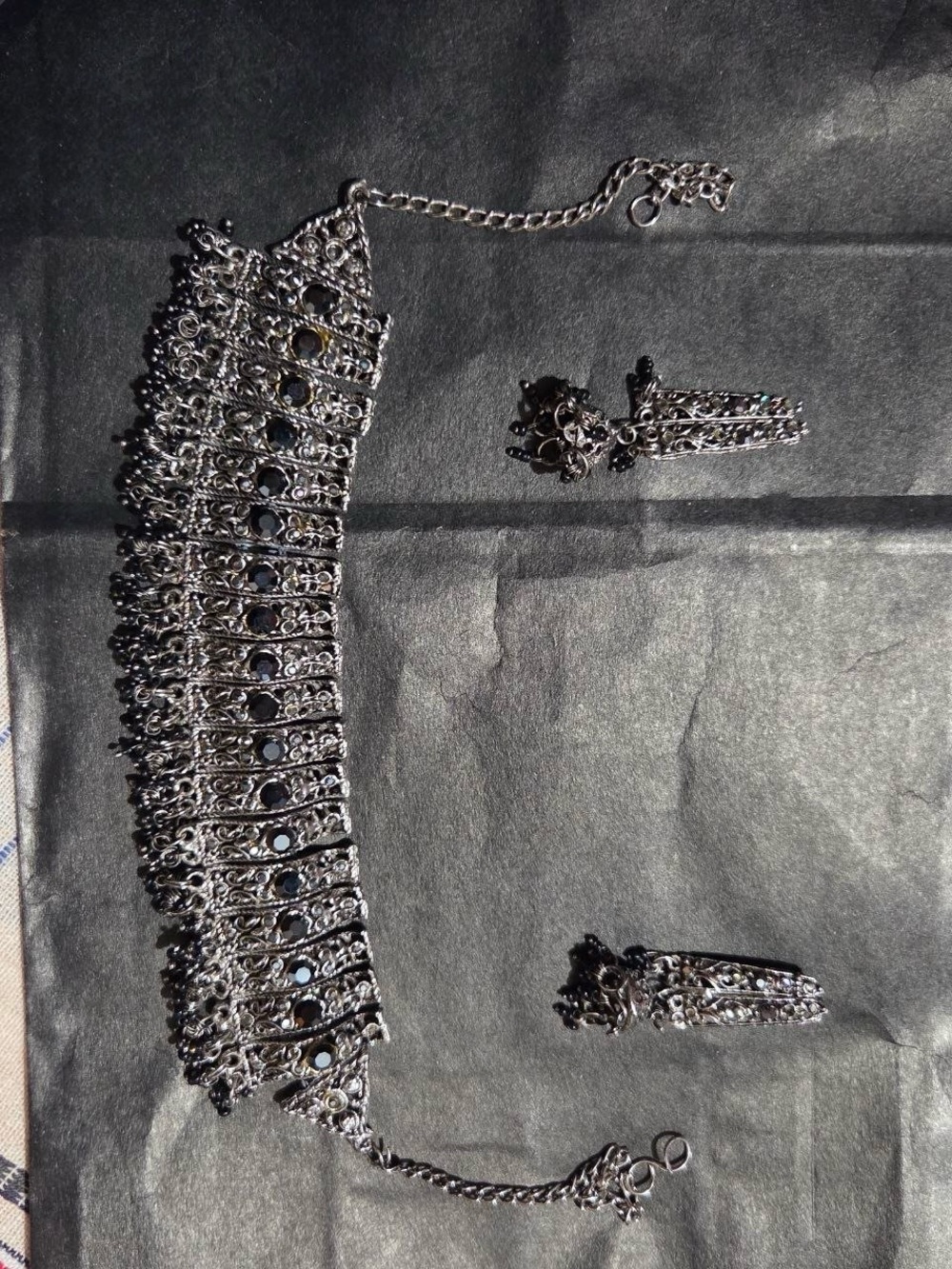 Silver Filigree Choker Necklace with Matching Drop Earrings